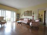 800 Rue Burgundy Street - Photo 2
