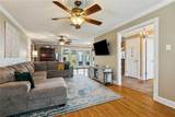 1529 Vegas Drive - Photo 3