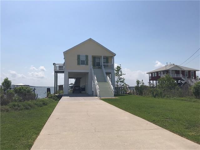319 Lakeview Drive - Photo 1