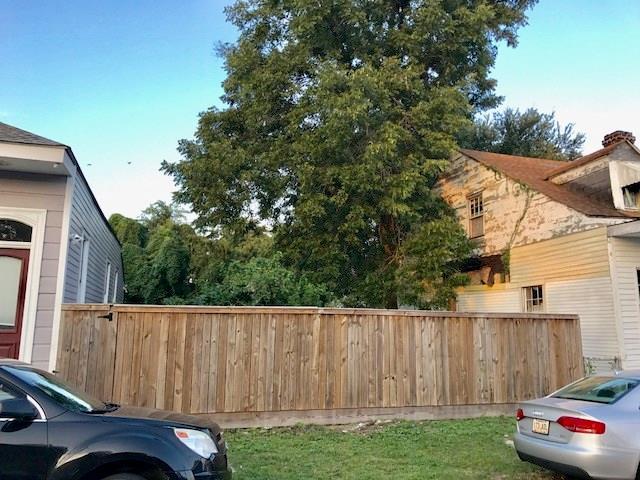 1419 Columbus Street - Photo 1