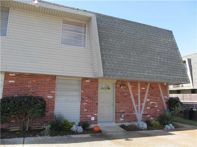 4516 Laplace Street - Photo 1