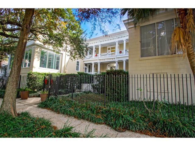 625 Pine Street - Photo 1