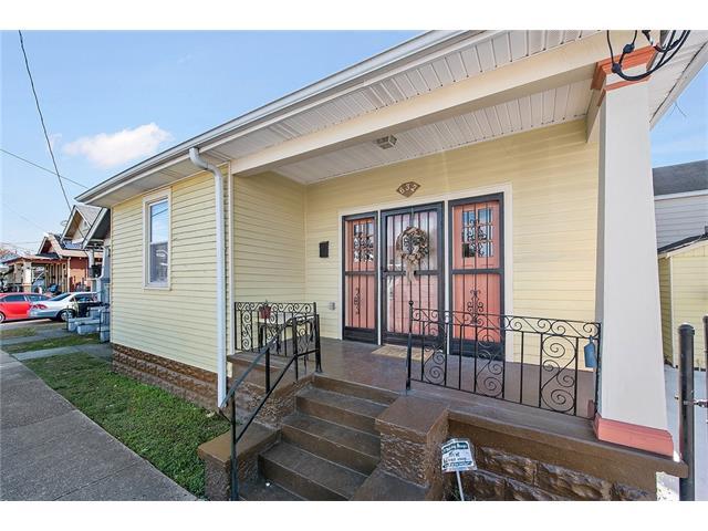 632 S Solomon Street - Photo 1