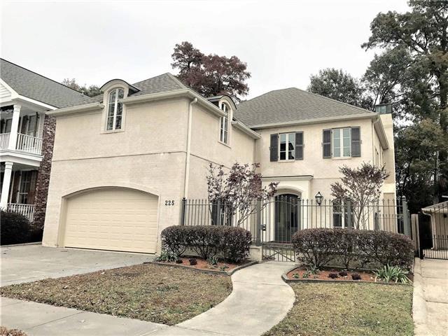 225 Ridgewood Drive - Photo 1