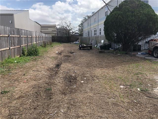 2919 Upperline Street - Photo 1