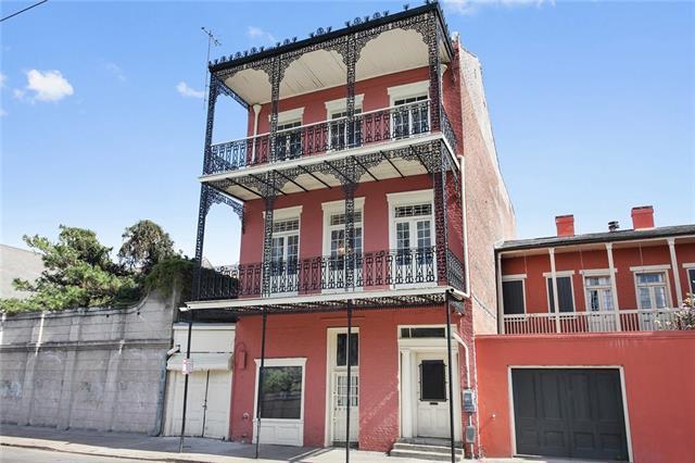 1212 Rampart Street - Photo 1