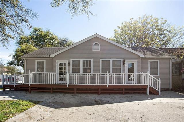 2223 Paris Road - Photo 1