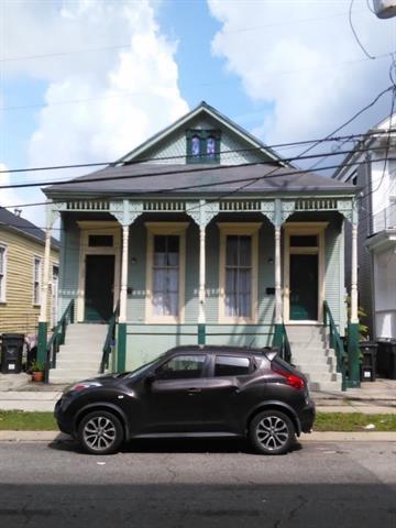 131 Rendon Street - Photo 1
