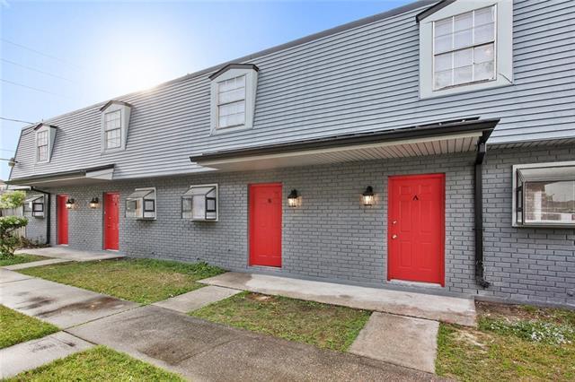 63 Carriage Lane - Photo 1