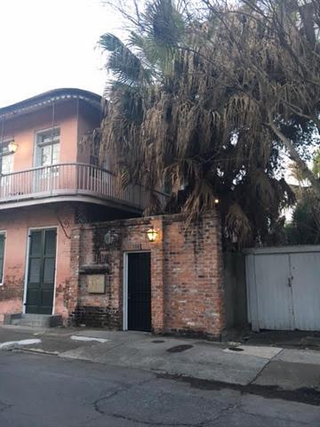1031 Barracks Street - Photo 1