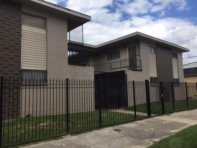 2601 Carondelet Street - Photo 1