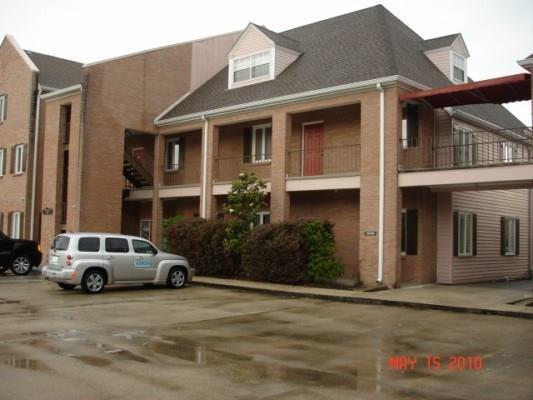 700 Gause Boulevard - Photo 1