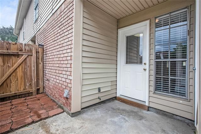 335 Deckbar Avenue - Photo 1