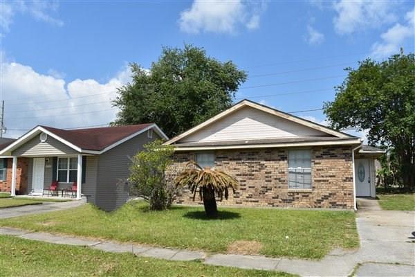 2337 Yorktowne Drive - Photo 1