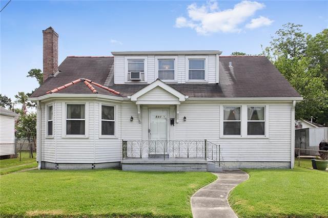 501 Claiborne Court - Photo 1