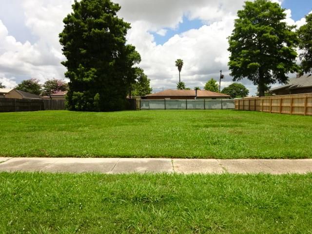 2716 Chalona Drive - Photo 1