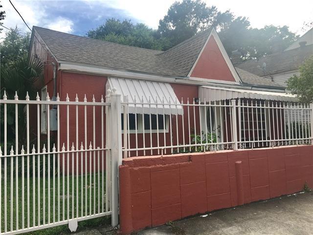 1422 Melpomene Street - Photo 1