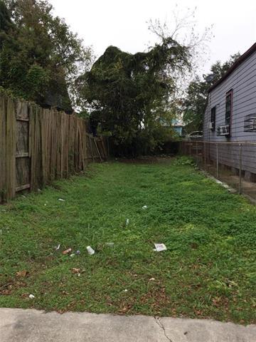 1114 Piety Street - Photo 1