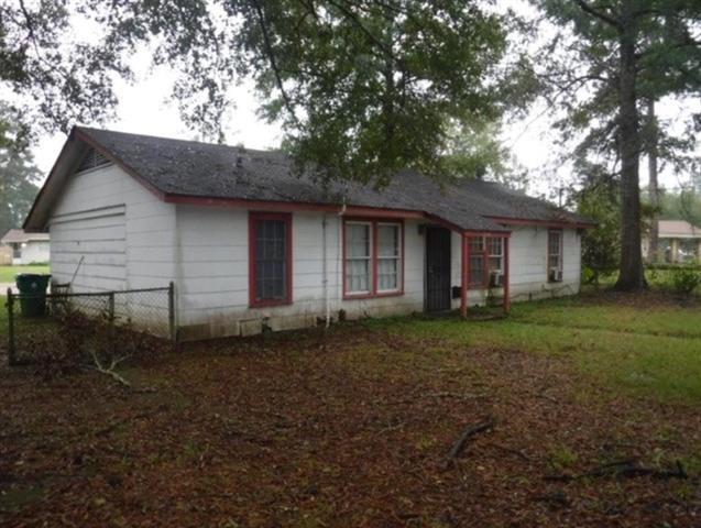 1530 Lynnwood Drive - Photo 1