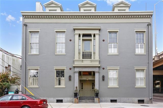 1115 Prytania Street - Photo 1