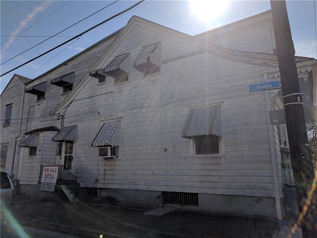 1940 Rampart Street - Photo 1
