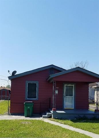 808 Garden Road - Photo 1