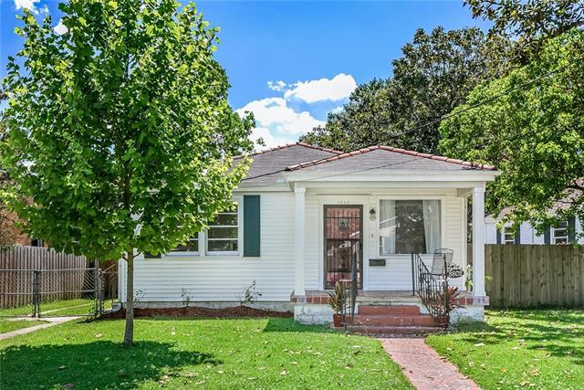 3802 Alfred Place - Photo 1