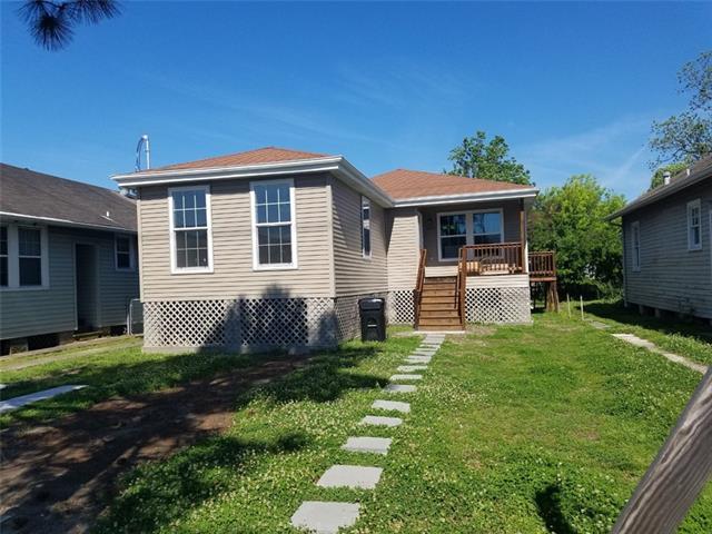 1025 Genois Street - Photo 1
