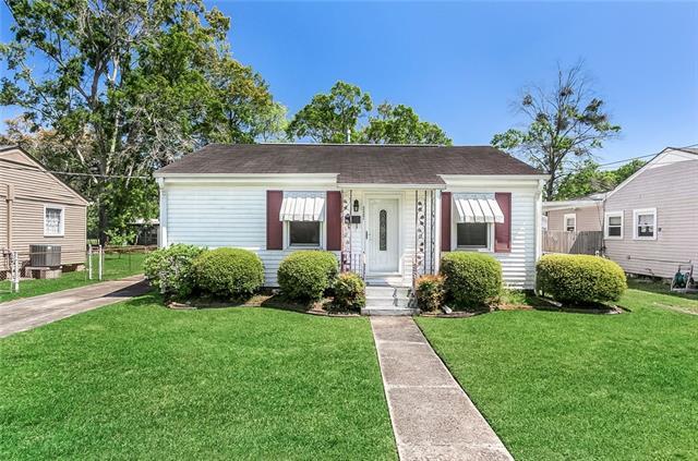 327 Wainwright Drive - Photo 1