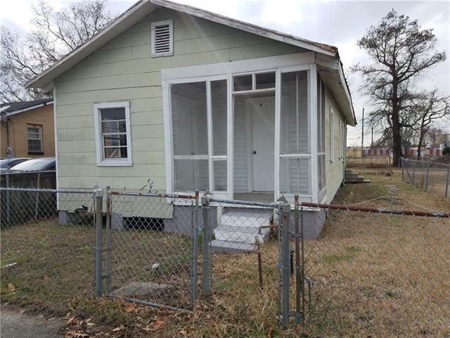 1412 Estalote Avenue - Photo 1