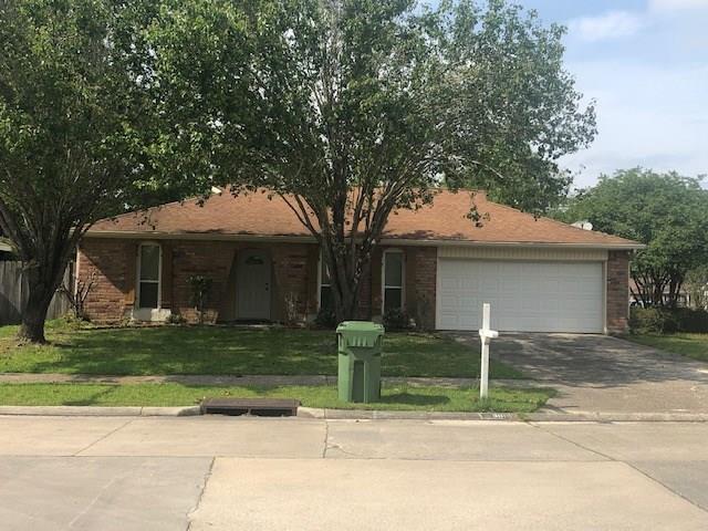 300 Crescentwood Drive - Photo 1