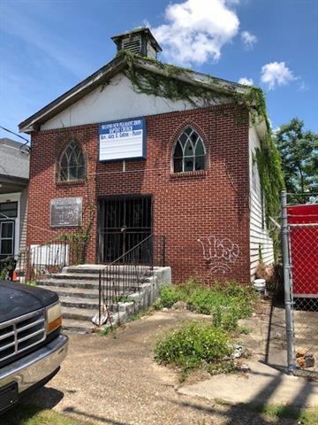 2719 Amelia Street - Photo 1