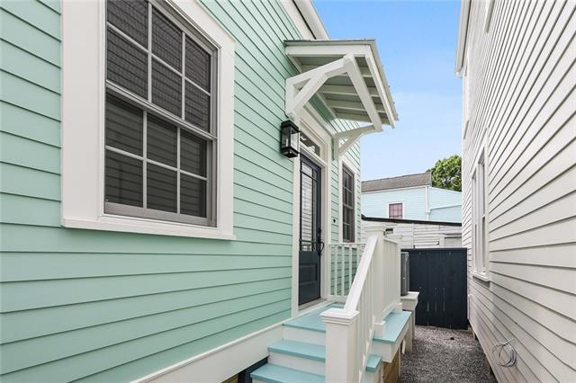 3722 Royal Street - Photo 1