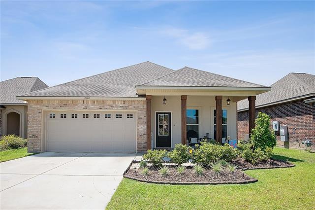 19102 Greenleaf Circle - Photo 1