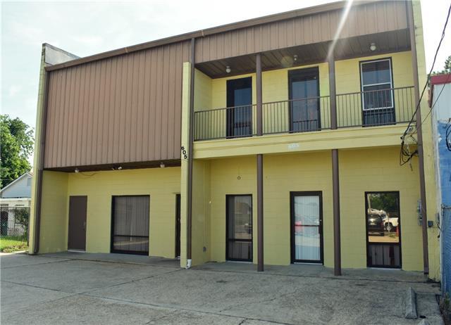605 Barataria Boulevard - Photo 1