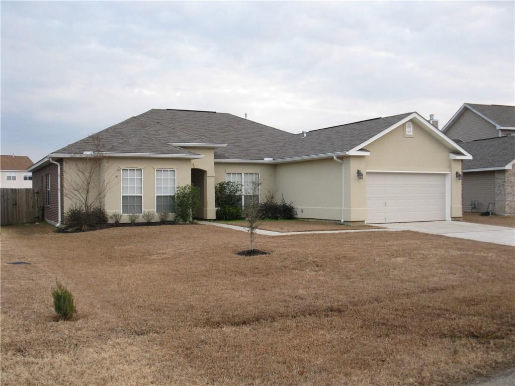 765 Lakeview Lane - Photo 1