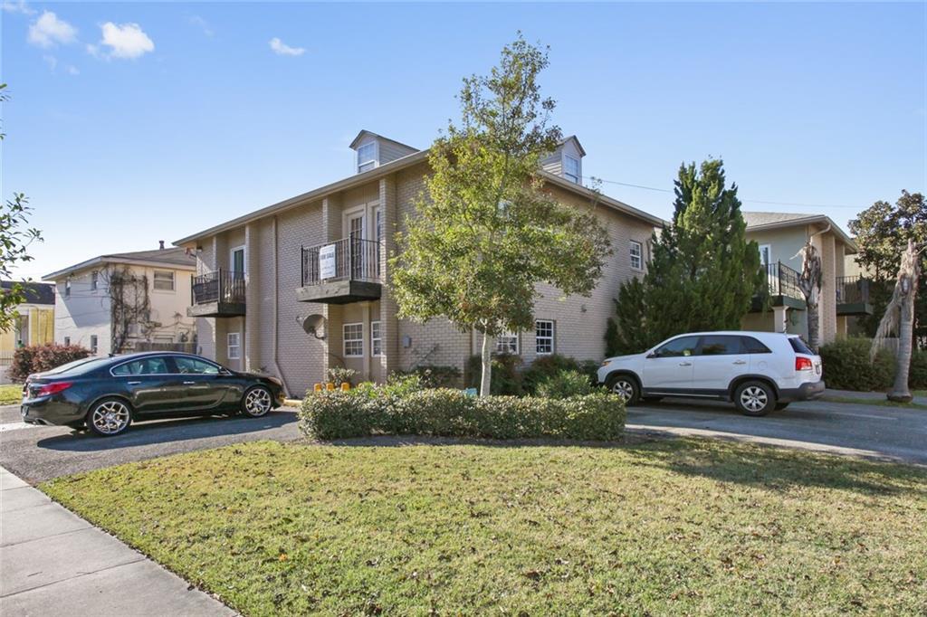 4500 Palmyra Street - Photo 1