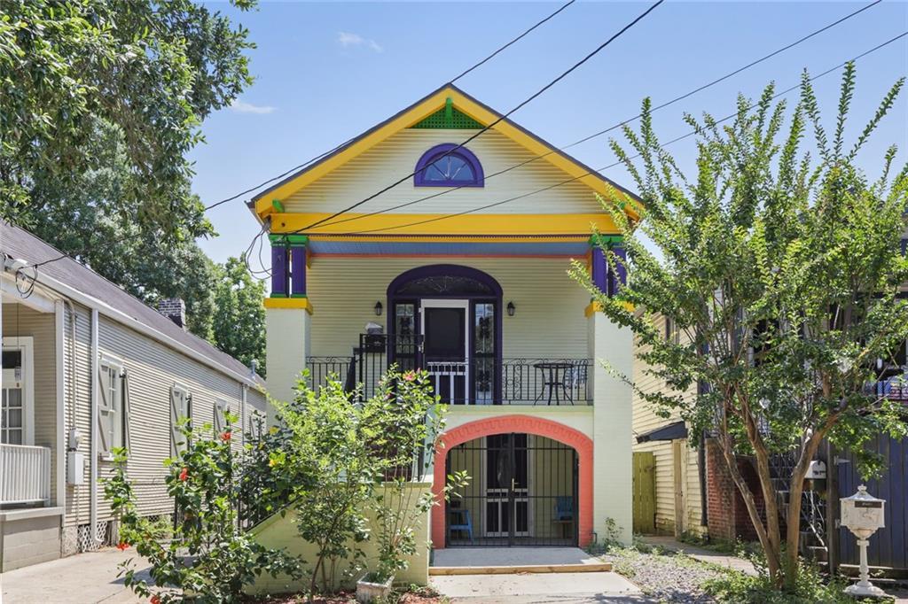 3918 Banks Street - Photo 1
