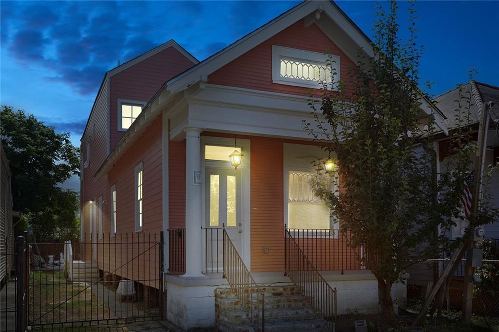 545 Vallette Street - Photo 1