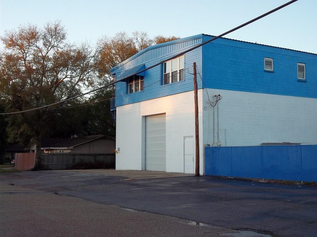 322 Nassau Drive - Photo 1