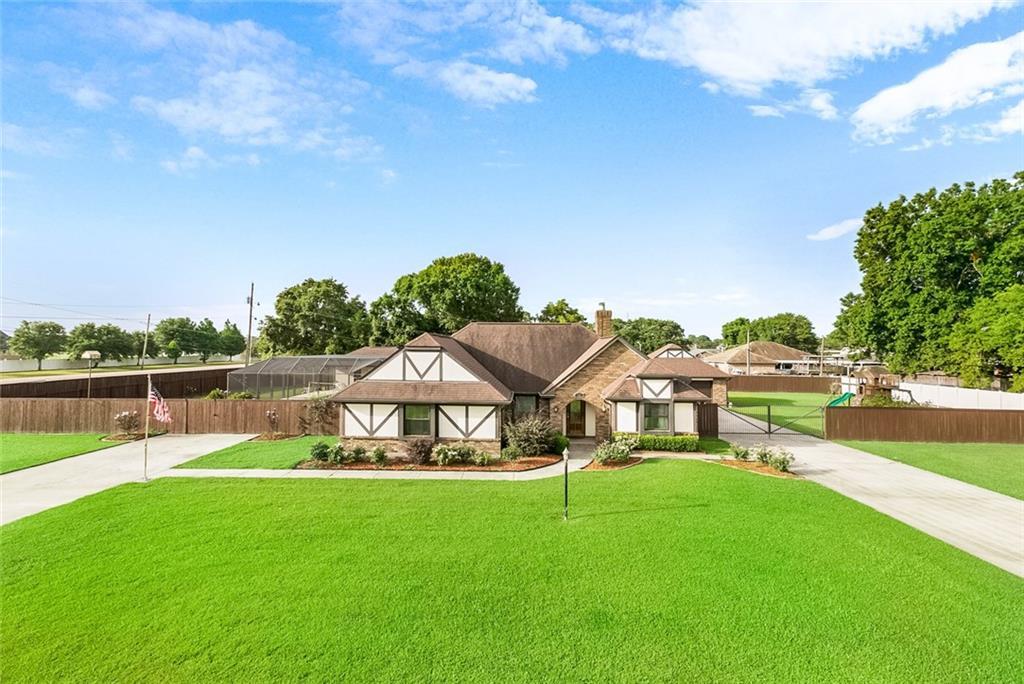 101 Royal Crescent Drive - Photo 1