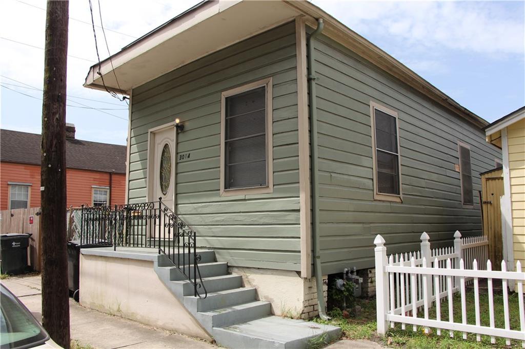 3014 Orleans Avenue - Photo 1