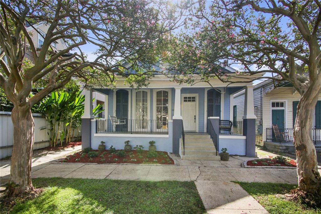 1309 Marengo Street - Photo 1