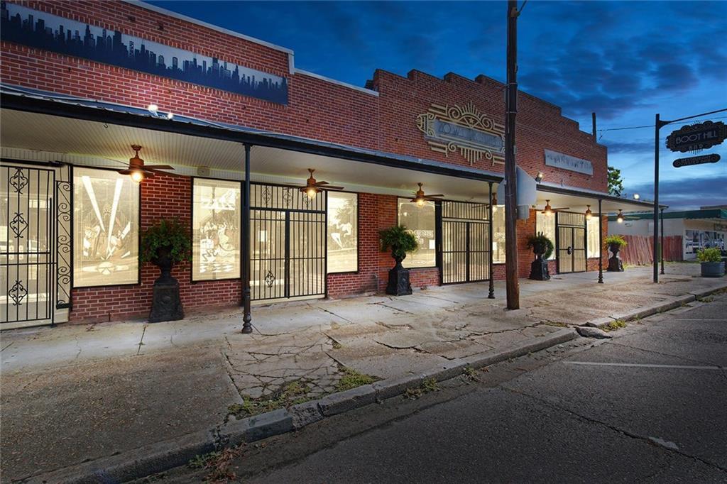 206-210 Oak Street - Photo 1