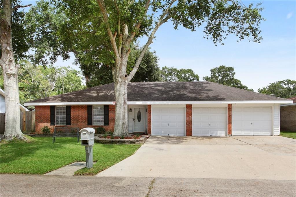 211 Santa Cruz Drive - Photo 1