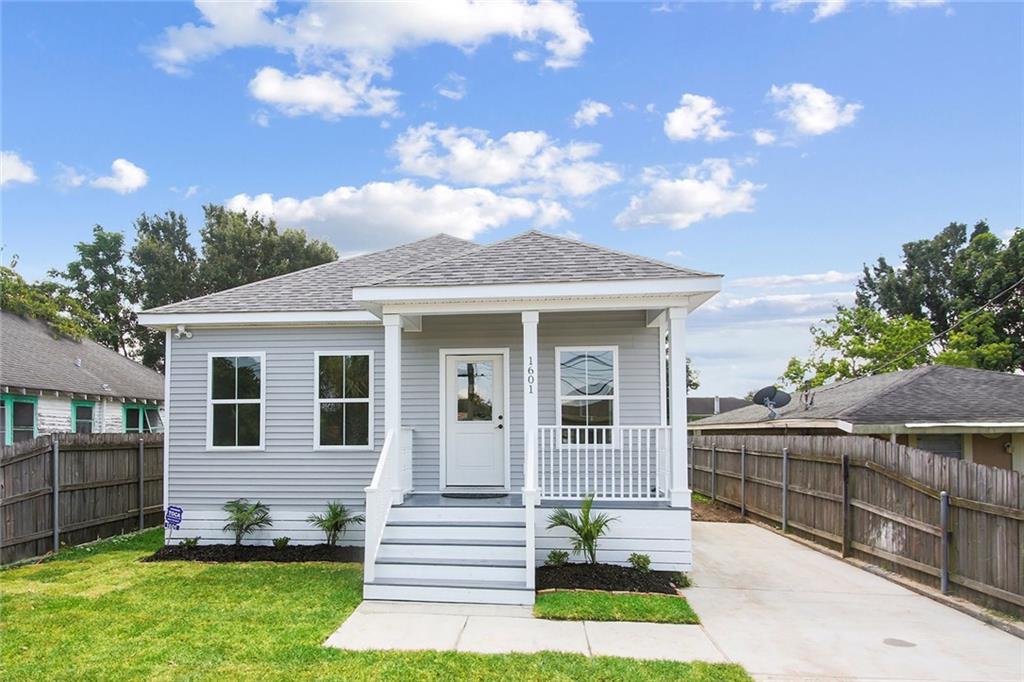 1601 31ST Street - Photo 1