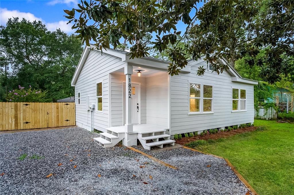 1822 Montgomery Street - Photo 1