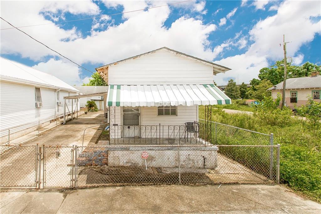 2405 Frenchmen Street - Photo 1