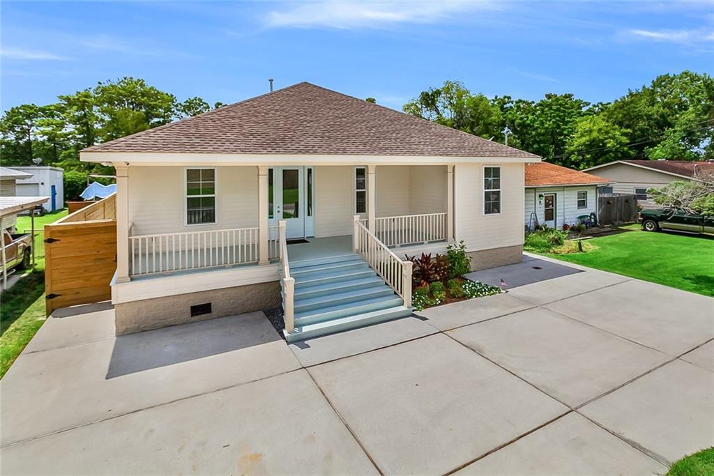 2116 Hickory Avenue - Photo 1