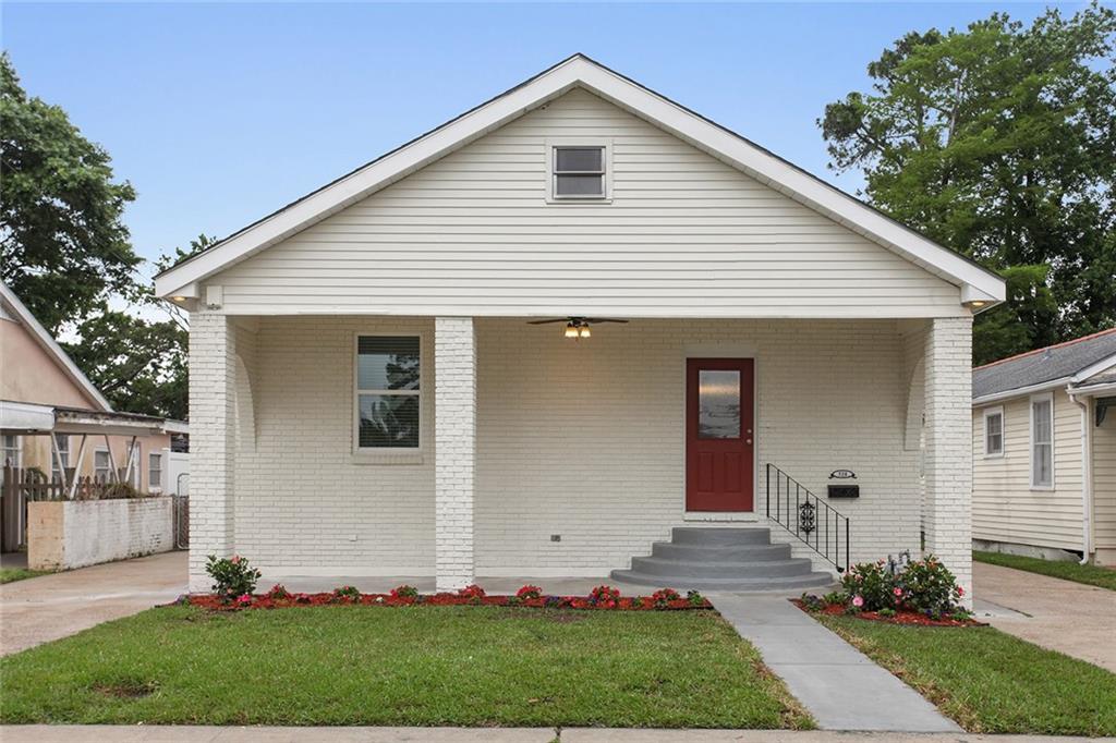 728 Orion Avenue - Photo 1